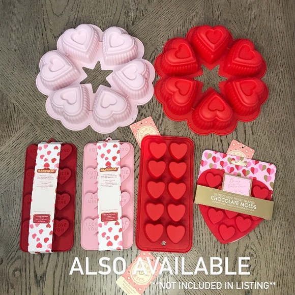 Red Heart Shaped Cupcake Pan Valentine’s Day - Picture 4 of 4